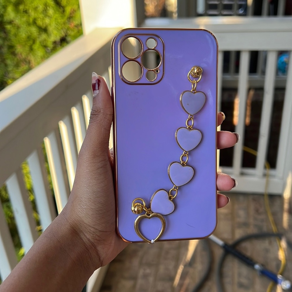 iPhone 12/12pro color purple